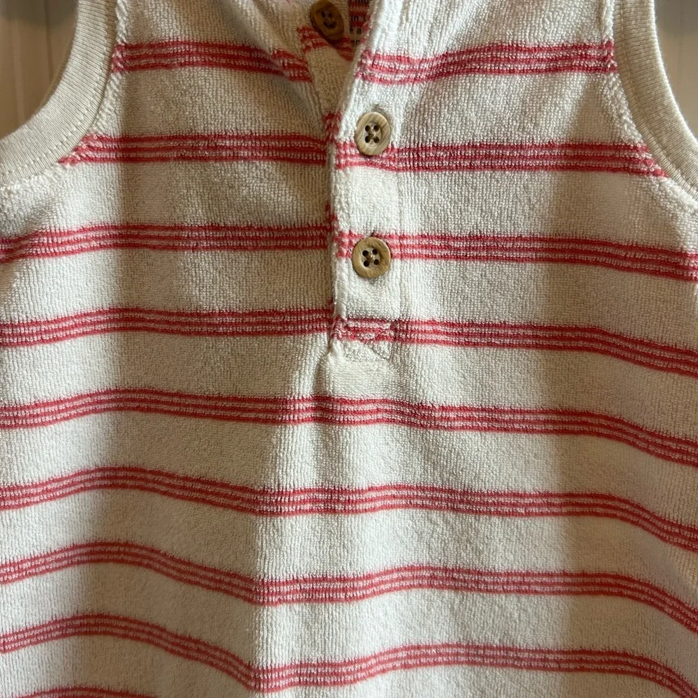 Carters Terry cloth romper size 3 months - Picture 2 of 4
